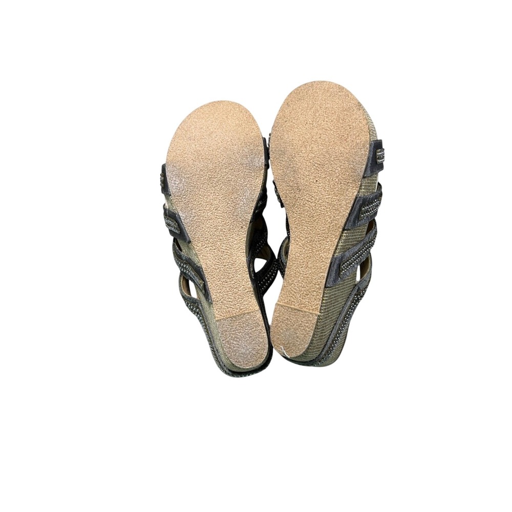 NIB Volatile Levee Pewter Rhinestone Wedge Slide Sandals Women's Size 9 - Picture 8 of 8